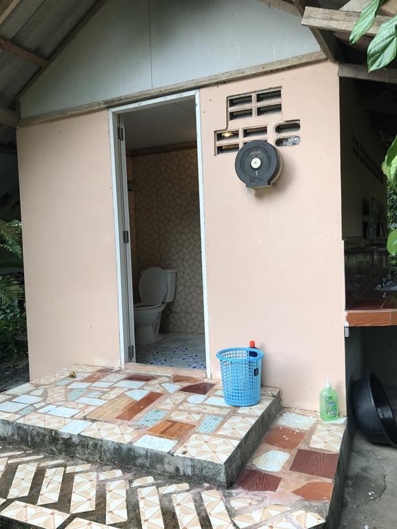Cashew Nut Bungalows Hotell Ao Nang Exteriör bild